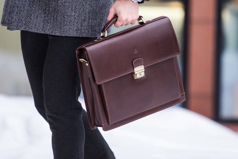 Executive men's leather briefcase brown 