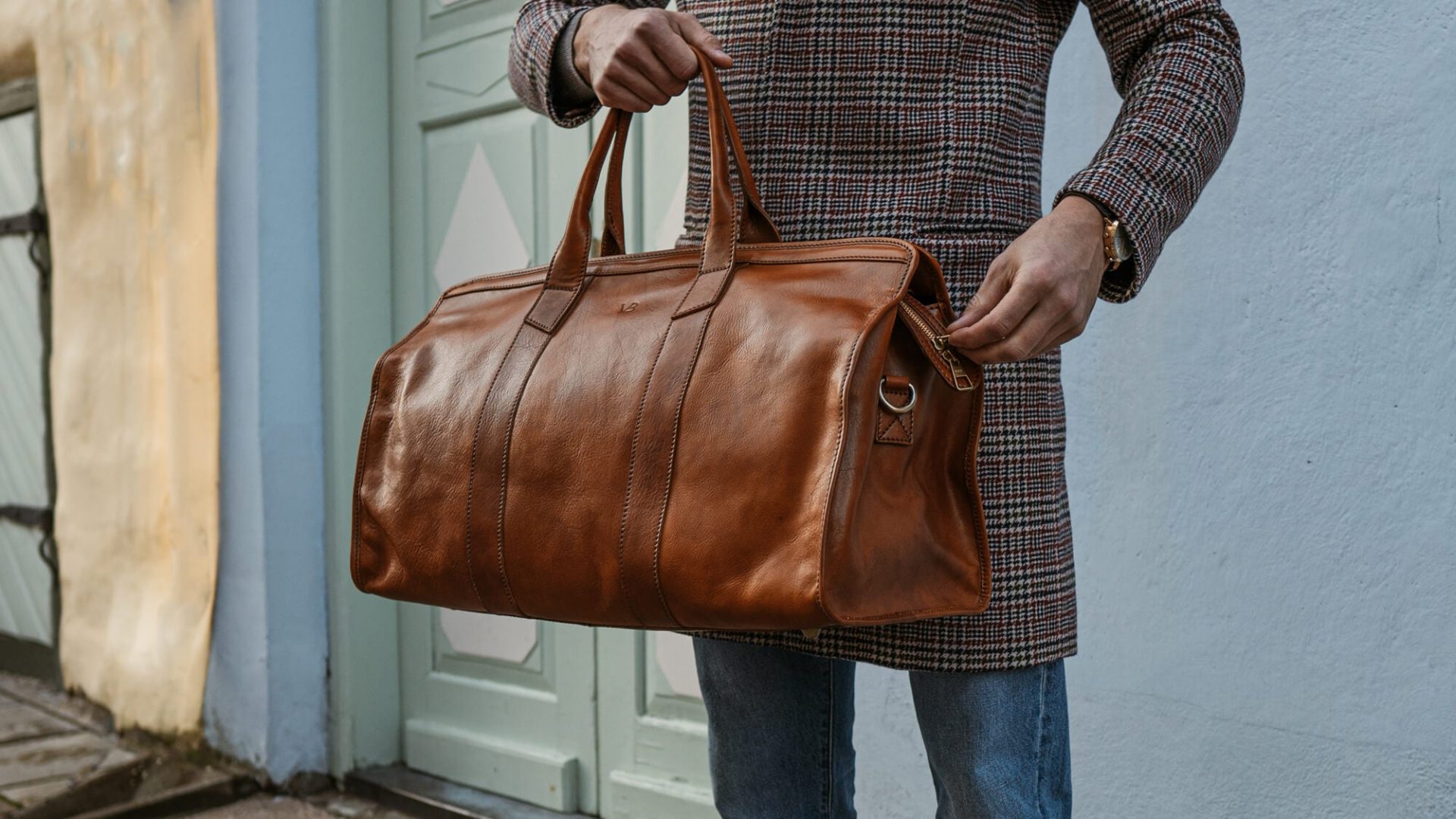 leather travel weekender bag