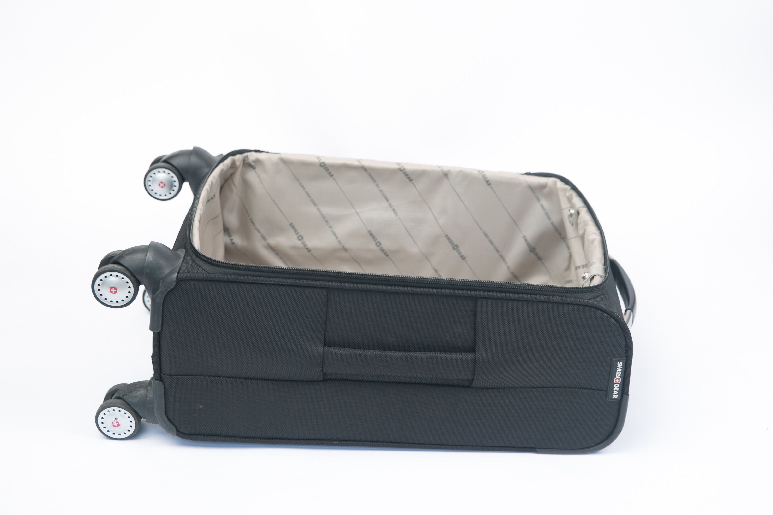 Durable suitcase for travel