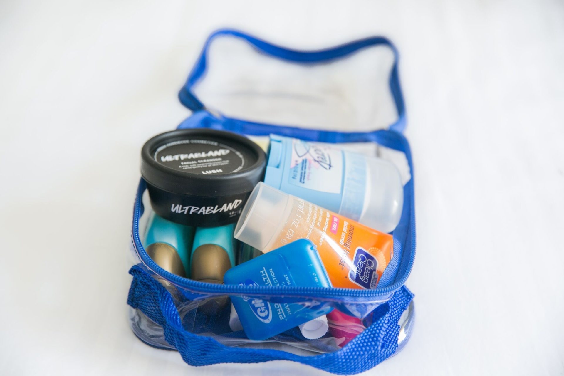 How to pack toiletries in packing cube