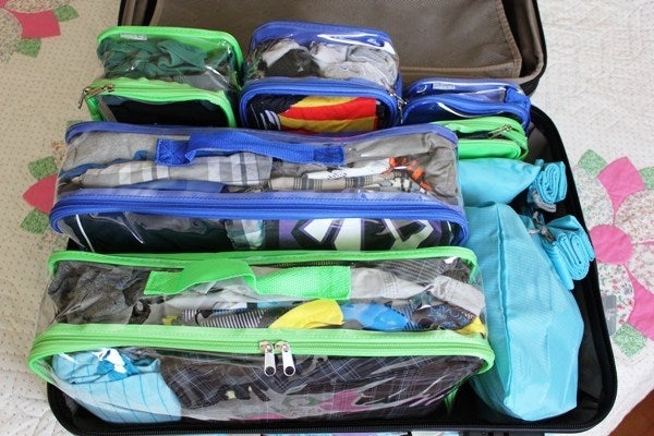 Complete bundle packing cubes in a suitcase