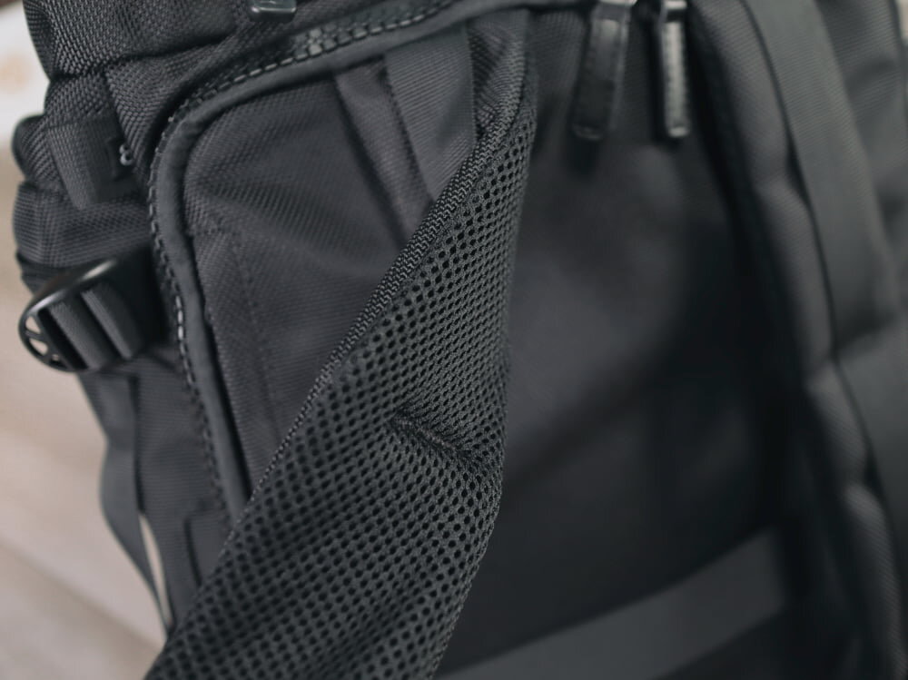 Padded shoulder straps on the Everyman Hideout Pack