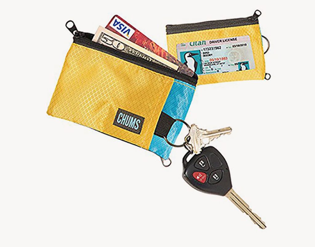 CHUMS Zipper wallet review
