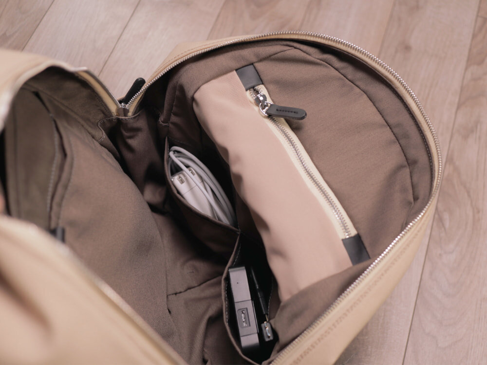 Harber London Office Backpack review - inside the main compartment