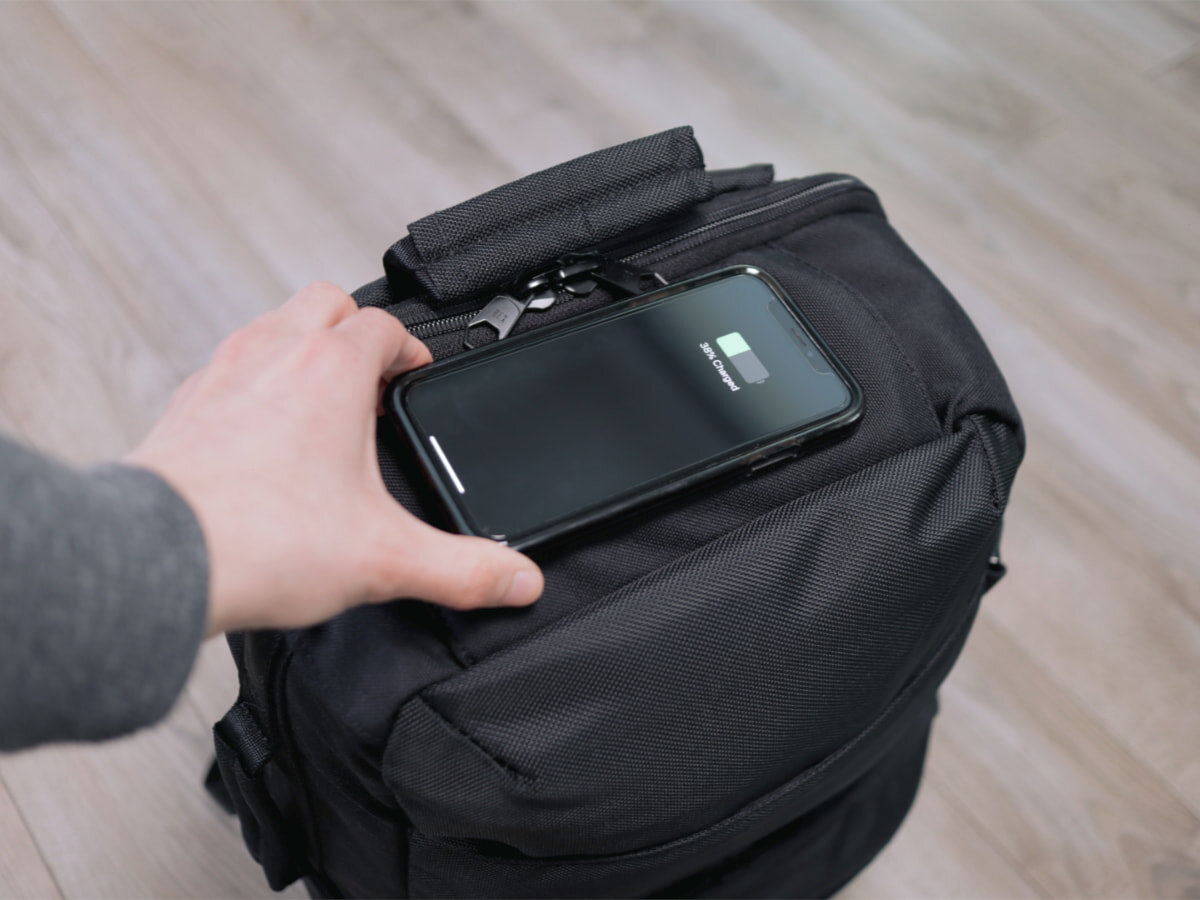 HEX Technical wireless charging backpack