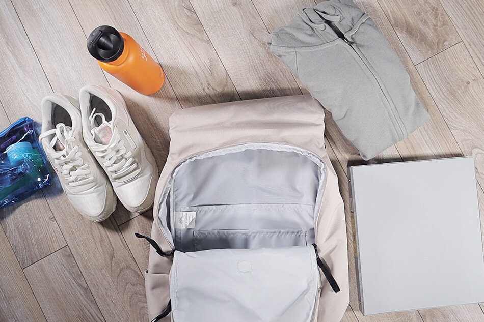 What fits inside the Everlane ReNew Transit backpack: Work and gym items