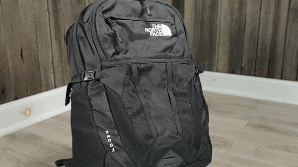 The North Face Recon: placing headphones inside front stash pocket