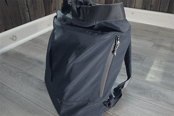 Topologie Haul backpack - side zipper access to main compartment