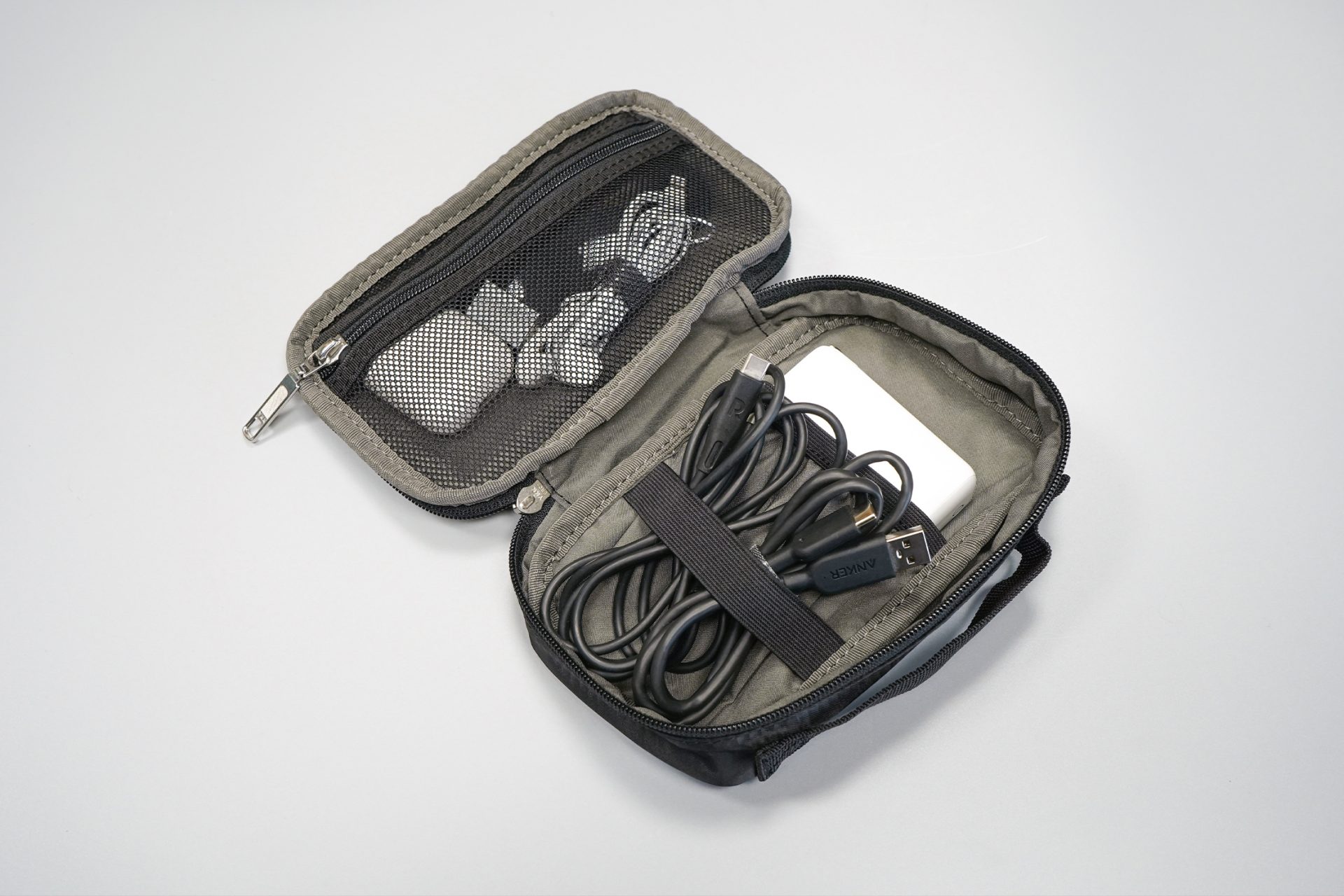 Nomad Lane Bento Bag Sport Edition tech pouch