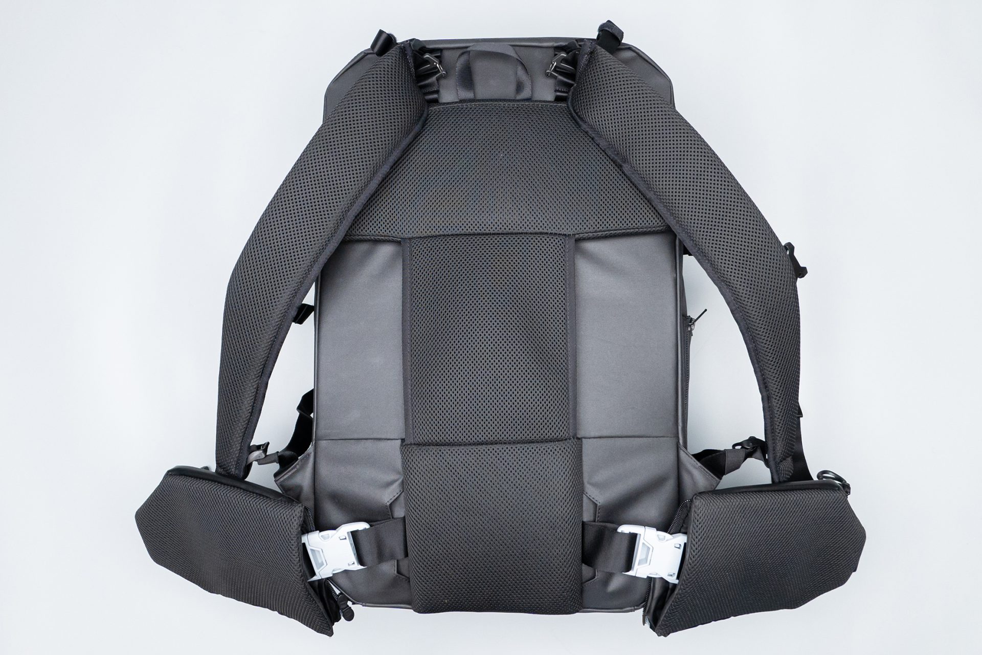 Gravel Backpack Travel System 42L Harness System
