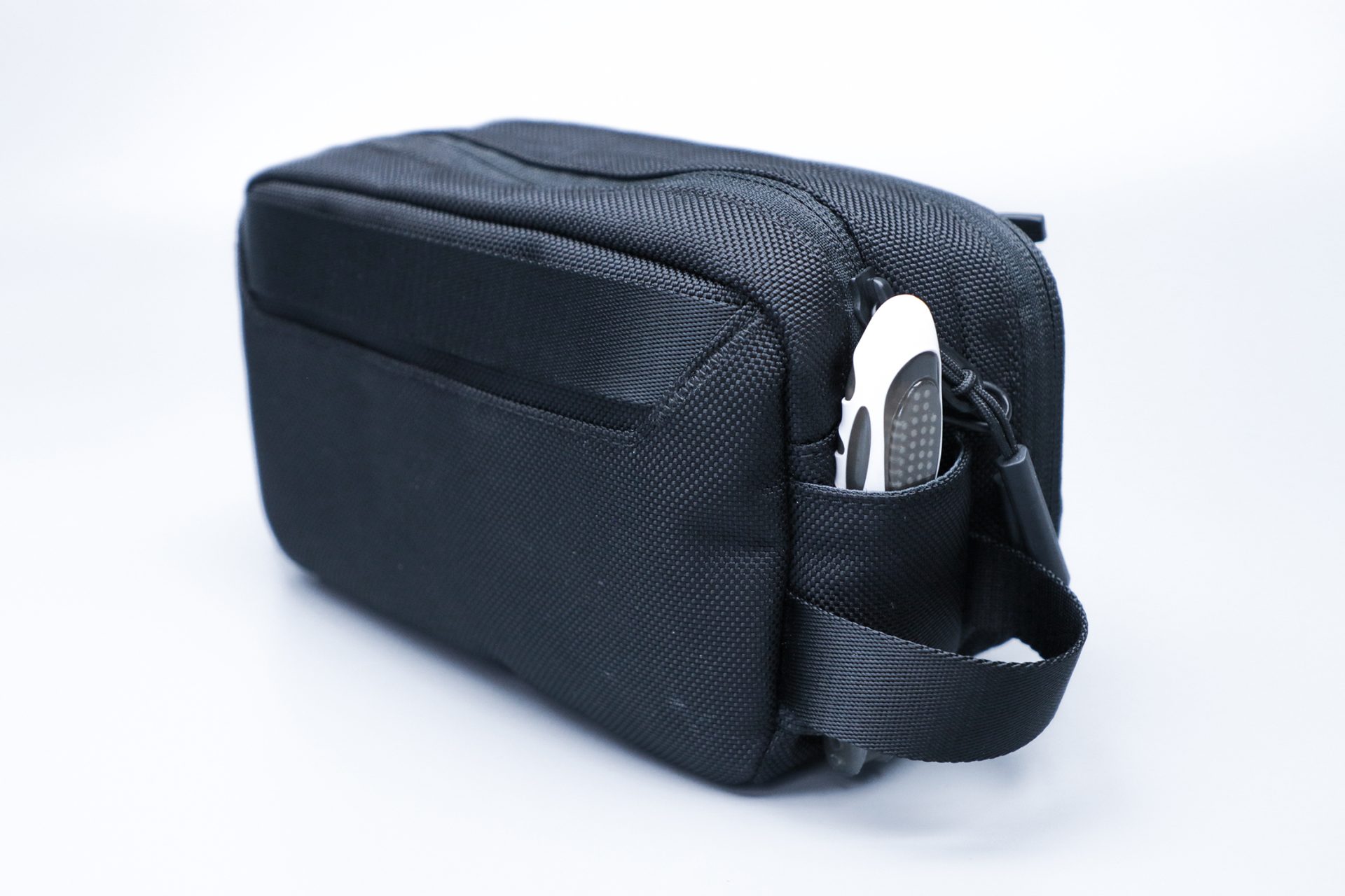 Aer Dopp Kit 2 Toothbrush On Side