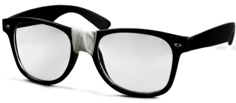 Prescription glasses to carry in medical school