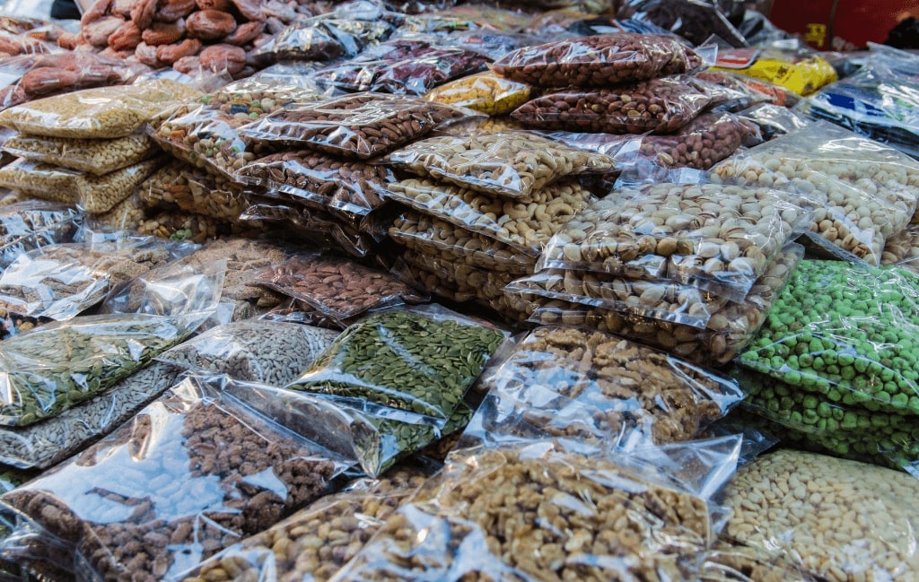 Dry food for survival backpack