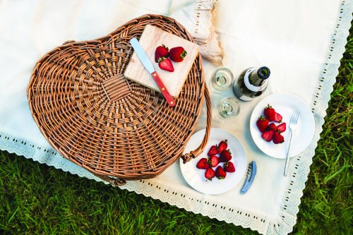 Picnic Time 'Heart' Willow Picnic Basket with Deluxe Service for Two