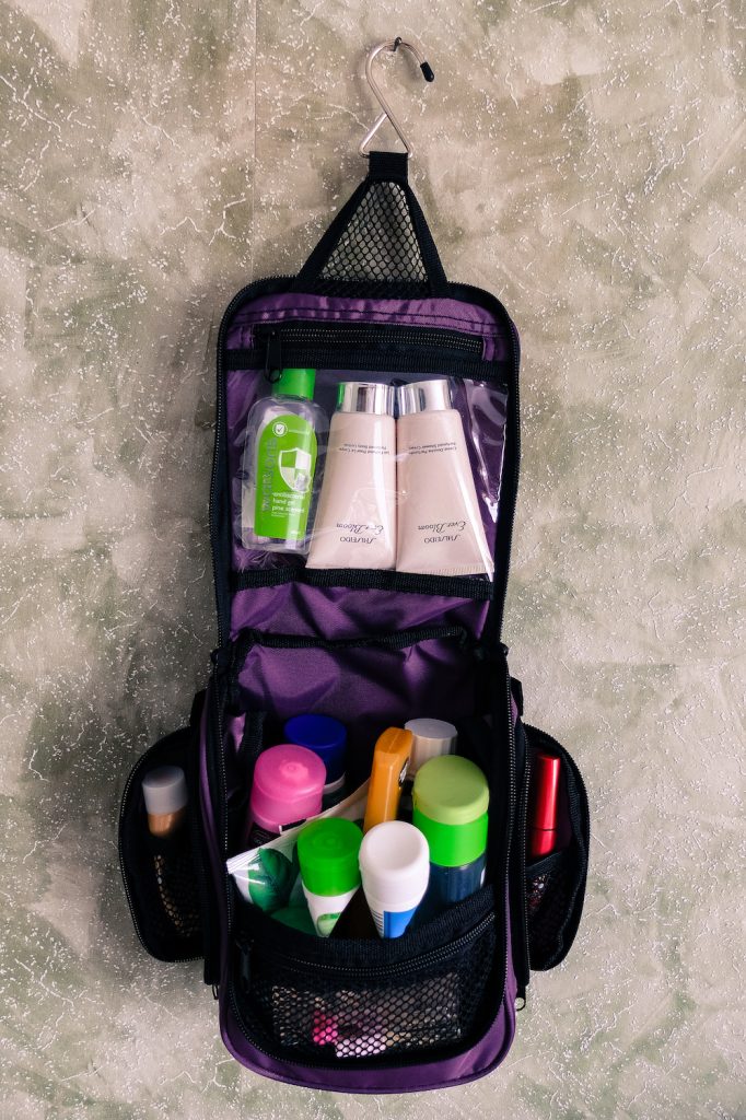 Neatpack hanging toiletry bag main compartment