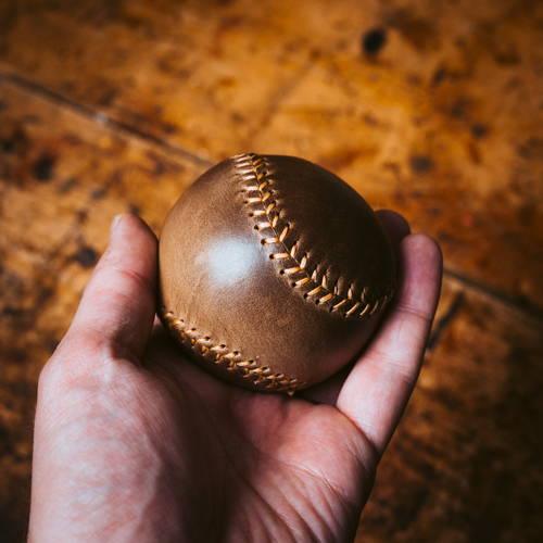 Re-skinning a Baseball | Junyuan Bags