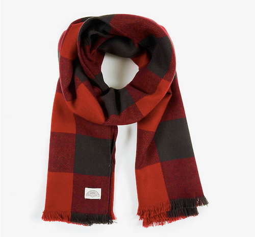 Junyuan Bags
 Holiday Gift Guide for Guys - Levis Buffalo Plaid Scarf 