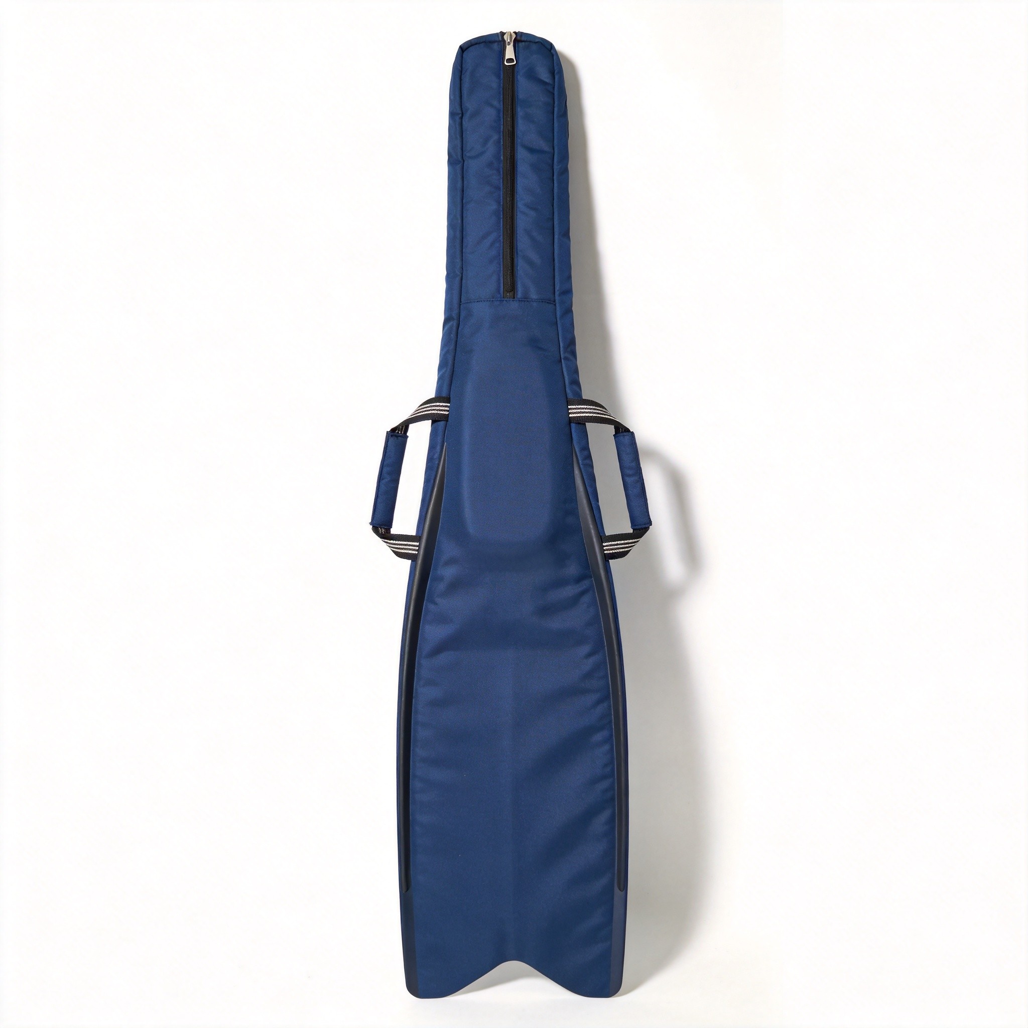 Monofin soft bag with padded rail and blade-tip pocket